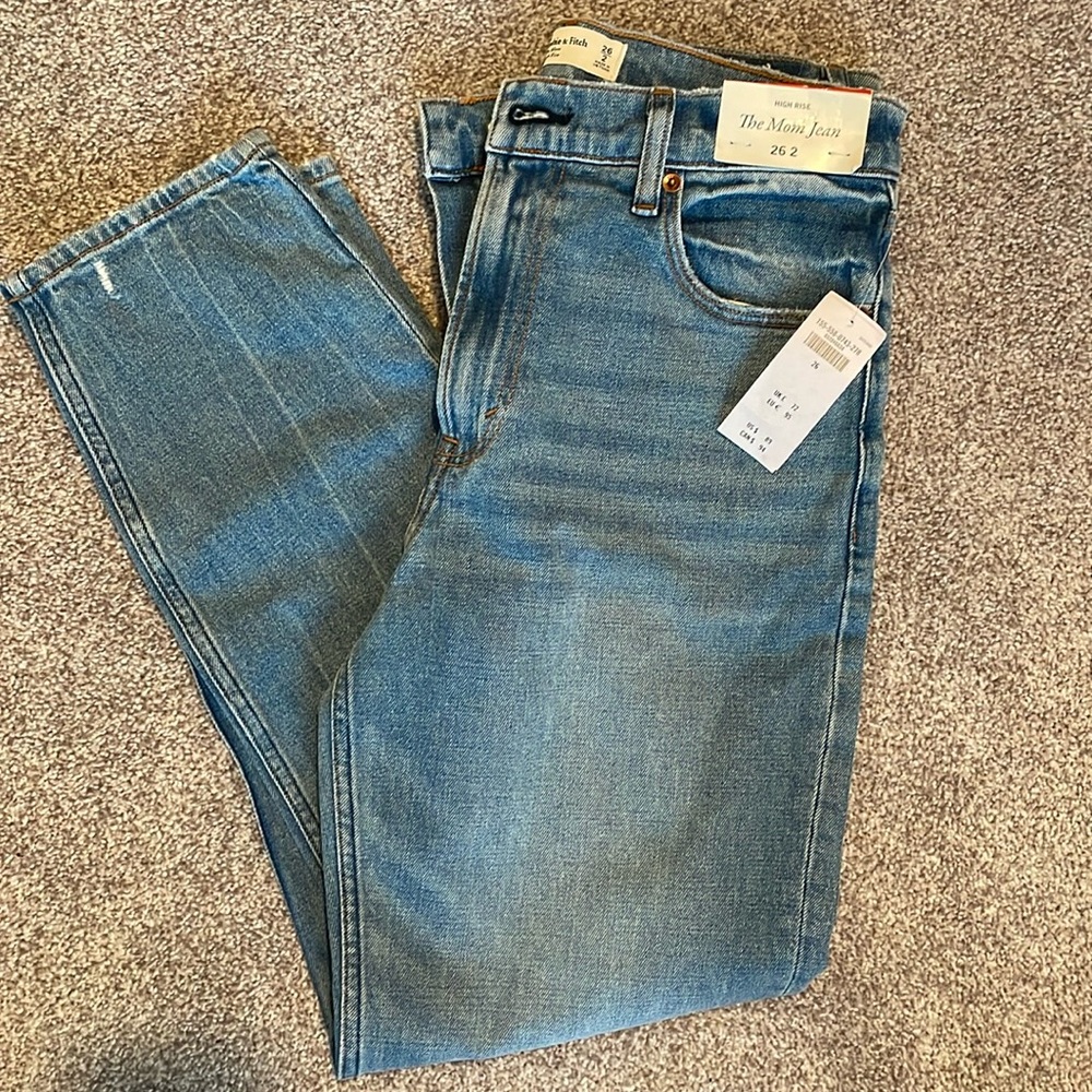 Abercrombie Mom jeans. New with tags. Size 2.